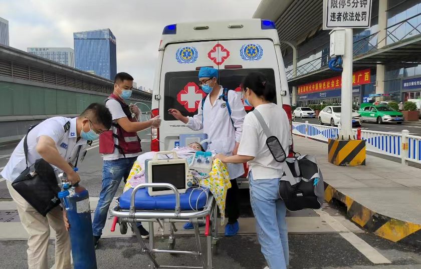 大石桥市救护车出租公司